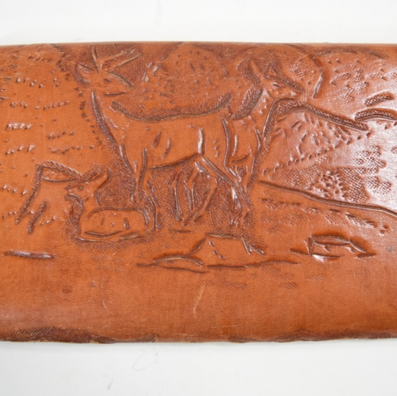 LEATHER TOOLED WALLET/CHECKBOOK HOLDER - Picture 4 of 6